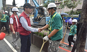 放颱風假？朱立倫：28日上午陣風有達10級風