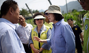 蔡英文視察淹水：美濃溪沒溢堤 河川整治有效