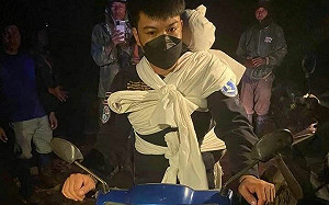 年輕義工背腐屍！夜騎7公里載下山