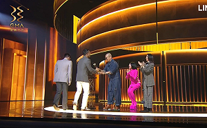 金曲33》具俊曄驚喜現身！頒「年度歌曲獎」給茄子蛋