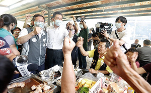 林智堅、鄭文燦合體深入藍營票倉 他曝民調領先10%