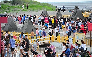 疫情緩降觀光迅速升溫 中市旅宿業假日訂房近八成