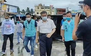 提供「雙主菜便當」被酸雙標  民眾黨反擊：何不好好關注執政黨？