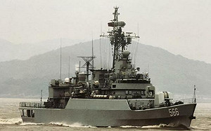 【更新】聯手？監視？日媒：4日上午中俄海軍艦艇駛近釣魚台海域