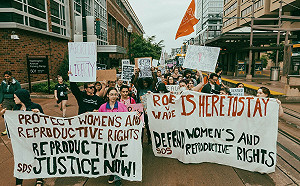 反墮胎引起爭議 近80萬美國人請願彈劾大法官托馬斯 痛批不公正