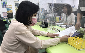 (影)柯志恩正式入籍高雄  8月底前跑完38個行政區