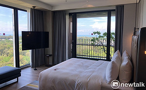 雅樂軒酒店坐擁最美海景 躺床泡澡盡賞安平夕照