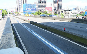 新北市持續提升重新橋機慢車道行車安全