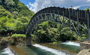 新北烏來福山悠遊行 漫步古圳森呼吸