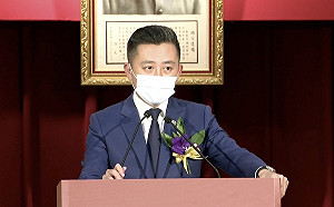 轉戰桃園被批「低等閩南人」 林智堅譴責抹黑行為、操作族群對立