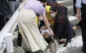 安倍遇刺女隨扈遭起底！真實身分曝