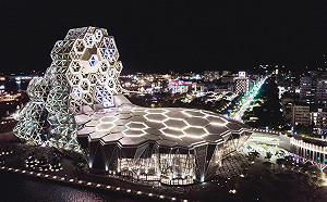 陳其邁：以代表追思的純白光悼念台灣摯友