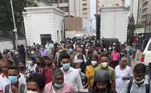 總統落跑中！ 斯里蘭卡宣布全國進入緊急狀態 今起宵禁