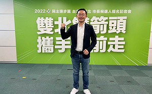 藍營頻攻林佳龍 民進黨：林參選帶給侯友宜及藍營小雞很大壓力