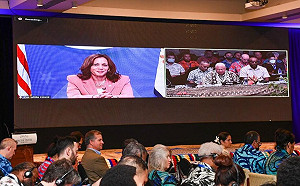 中國武官混入太平洋島國論壇會場被抓包！ 遭斐濟警方驅離狼狽離場