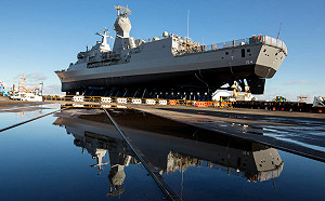 解放軍機艦在國際海域近距離尾隨澳巡防艦 還警告｢已侵犯中國領海｣