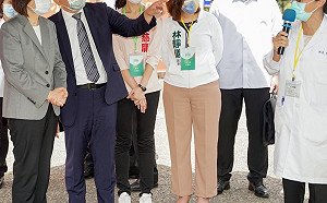 蔡英文、蔡其昌視察豐原醫院后里分院 投入近16億醫療資源
