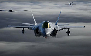 (影) 1台配5台! 能偵查、作戰還幫戰機擋飛彈 美「消耗型」無人僚機3年內投入實戰