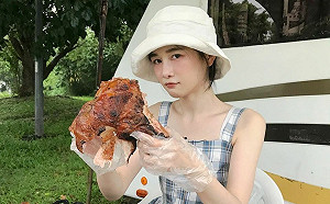 大胃王千千遭爆「已婚2年」！老公真實身分曝光？