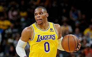 矛盾難解　湖人仍然希望能交易威少