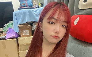 珈琳才剛說「蜘蛛很可愛」！下秒被打臉嚇到彈起來