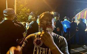 苗栗反坤輿掩埋場黑衣人逞凶 洪申翰被丟鐵塊痛譙罵徐耀昌