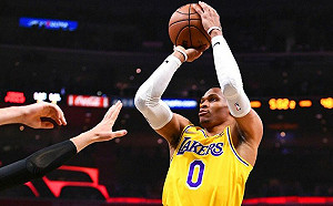 湖人新帥：威少將出手更多底角三分