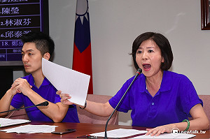 吳玉琴返衛環想開會 王育敏嗆：你還敢回來？