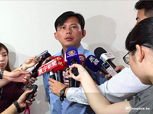 黃國昌諷老柯：把時力抹藍 容易被看破手腳