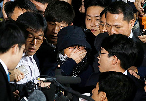 崔順實免檢進出？青瓦台要媒體「冷靜」