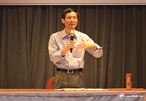 軍公教要他下台  林萬億：我下台年金照改