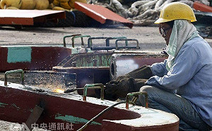 週休二日新制今公告  特休假算法可「勞僱自定」