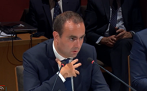 (影)駁斥中國擁台灣海峽主權說 法防長：持續以軍事行動確保航行自由