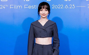 黑嘉嘉幫姐慶生曝合照！網喊：雙美合體