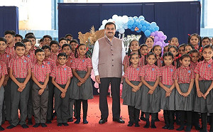 印度大亨阿達尼躍升世界第4大富豪 超越比爾蓋茲