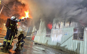 新北樹林工廠火警  11間廠房付之一炬