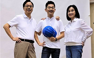 「母G」越多越夠力?新北議員參選人黃心華升級3G 邀張善政、柯志恩拍宣傳照