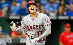 天生神力！大谷自打球激痛敲二壘安