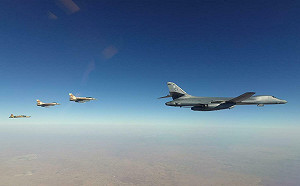 威懾中國  美大批戰鬥機6月底飛越東海中線