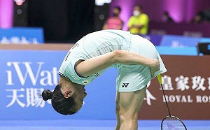 90度鞠躬向戴資穎「致意」 矢板明夫：若是中國選手會被「小粉紅」罵慘