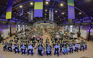 沈榮津出席黑客松工作坊 為20組入選團隊加油打氣