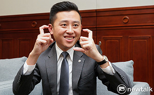 要求蘇宏達「迴避」林智堅論文審定 他批「蠢到脫肛」