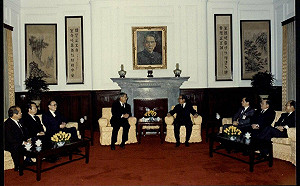 李登輝2000多件文物史料捐國史館   含辜振甫訪中談話手稿