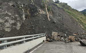 台八線77K靈甫橋路段坍方 安全考量暫無法搶通