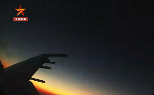 裴洛西「突襲式」訪台？解放軍下馬威 播戰機夜訓突轉戰鬥狀態 驅離外機