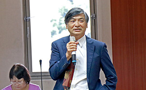 論文門爭議 政大前校長：學術過度政治化非好事！要年輕人有偉大創見不可能