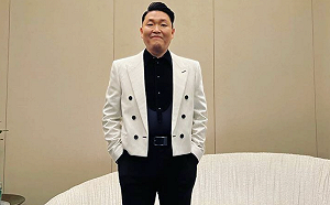 PSY濕身秀墜落舞台意外 死者遭曝「沒繫安全繩」