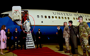 韓94歲慰安婦坐輪椅想找裴洛西陳情 遭警推倒受傷送醫引韓民公憤