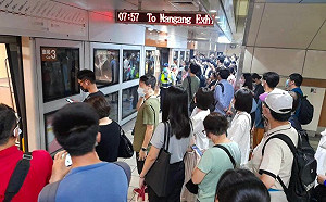 敏感時機驚傳文湖線大直站冒白煙！北捷：列車將送回機廠詳查