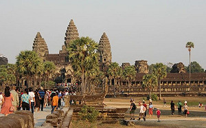 當地台人爆內幕！曝柬埔寨國家現況